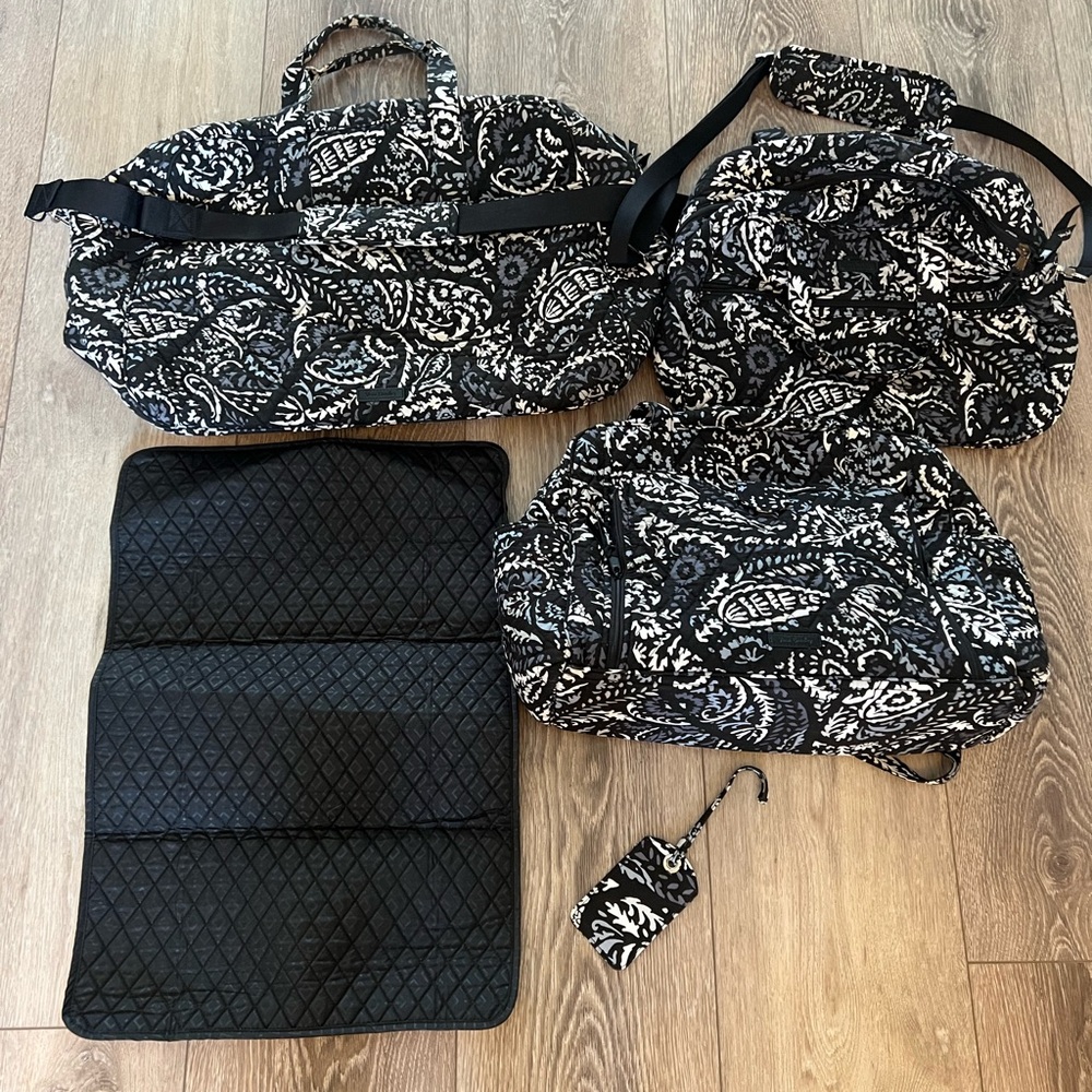 Vera Bradley bag set